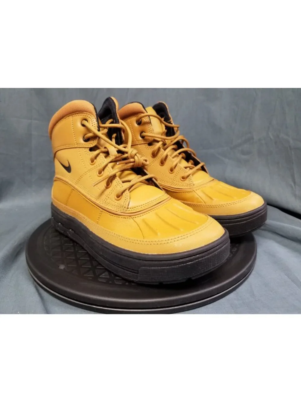 Nike Woodside 2 High (GS) Boots ACG Wheat Black Boys Size 6.5 NEW IN BOX!